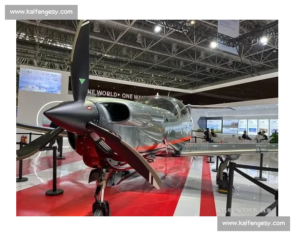 蔡良蝉对决帕桑猜巅峰之战揭开新纪元搏击格局力量与技术全面碰撞